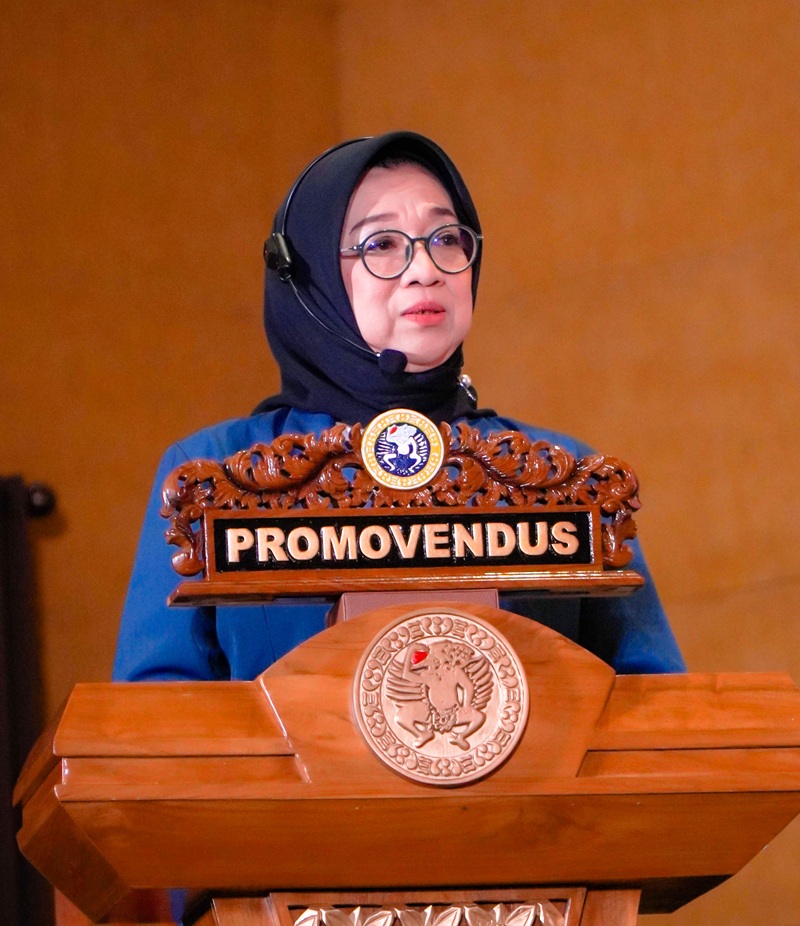 Ujian Doktor Terbuka di UNAIR, Ibu Nyai Lelly Lailiyah Noviyanti Angkat Peran Nilai-Nilai Qanun Asasi NU dalam Pengembangan SDM Menuju Indonesia Emas 2045